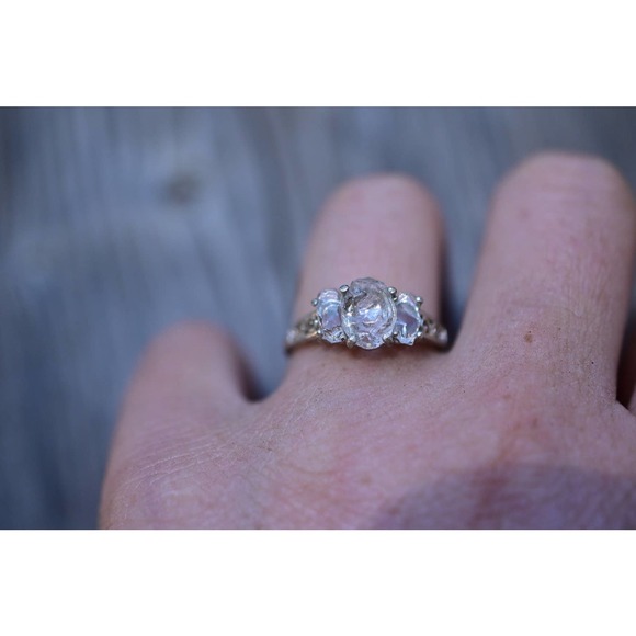 Raw Crystal Ring, Raw Stone Ring, Rings for Women, Stacking Ring, Raw Ge… - Picture 2 of 6